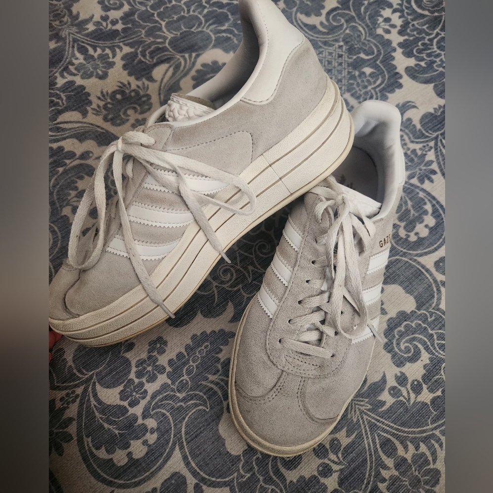 adidas Womens Gray Suede Sneakers with White Stripes